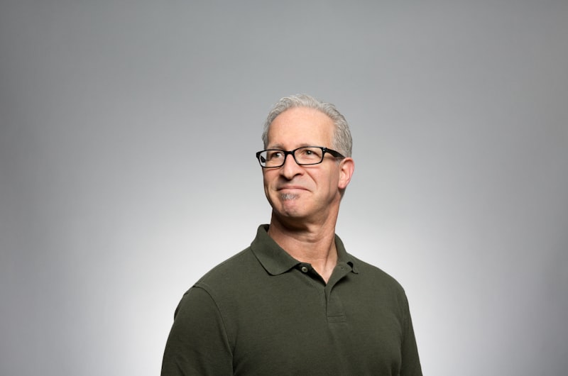 "Je wordt gemaakt te geloven in slogans — evidence-based, levensreddend, veilig en effectief. Niets daarvan is bewezen." — Paul Garcia-Ryan, voormalig genderkliniek-medewerker